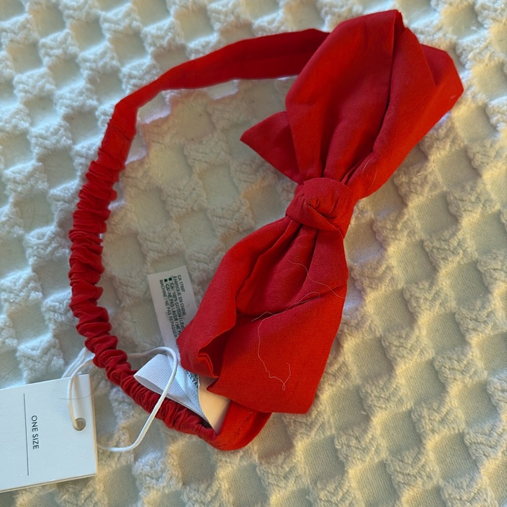 Red Bow!